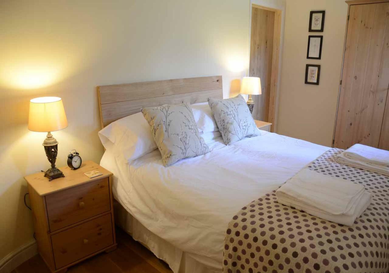 Raleigh Barn Villa West Putford Eksteriør billede