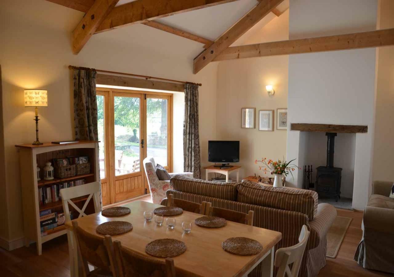 Raleigh Barn Villa West Putford Eksteriør billede